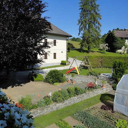 Kollehof Apartamento Krumpendorf Exterior foto