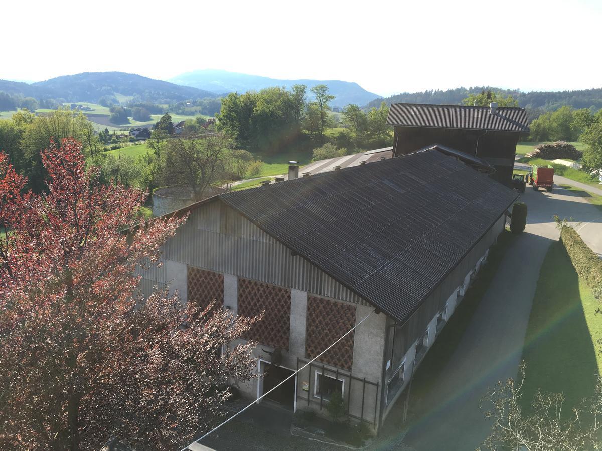 Kollehof Apartamento Krumpendorf Exterior foto