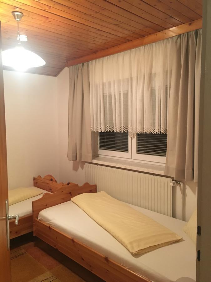 Kollehof Apartamento Krumpendorf Exterior foto